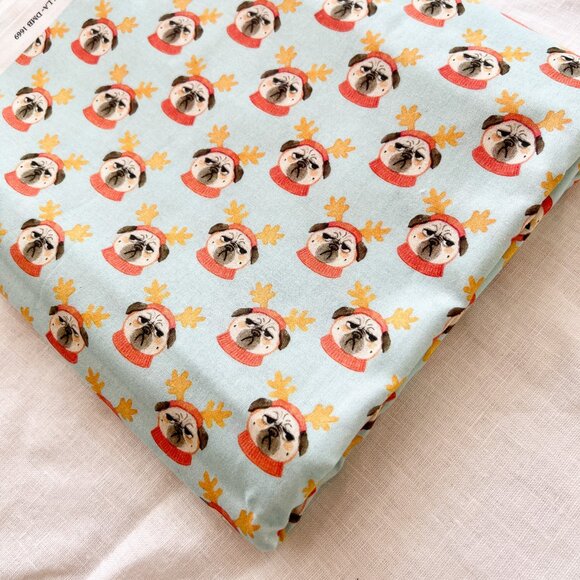 3.4 yd - Pugs Holiday - Pugs Pattern - Fabric - Picture 2 of 4